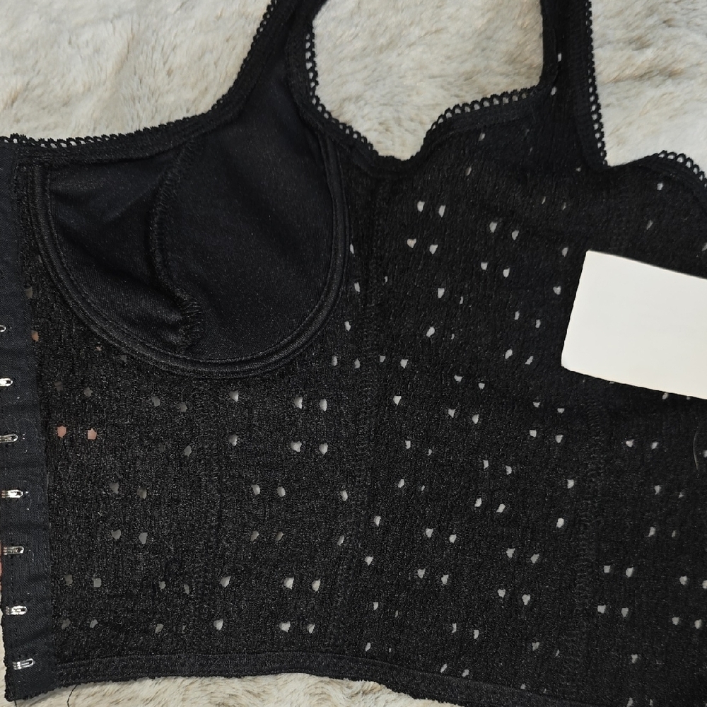 Black Lace Cropped Camisole Tank Top - Womens - Picture 11 of 11